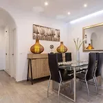 Mar Del Plata 8 Bed Villa *