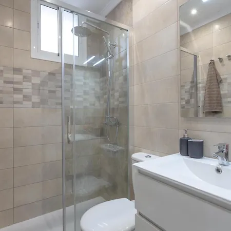 Mar Del Plata 8 Bed