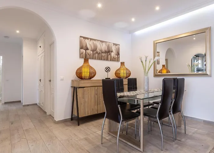 Mar Del Plata 8 Bed Vila *